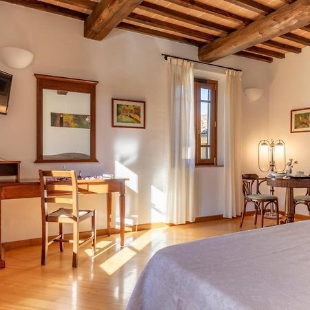 Hotel La Pace Asciano Buitenkant foto