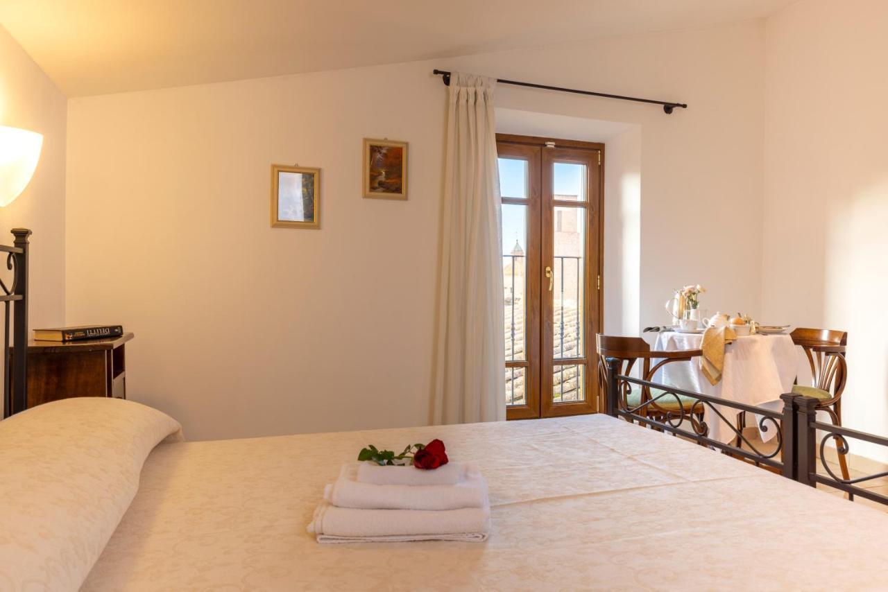 Hotel La Pace Asciano Buitenkant foto